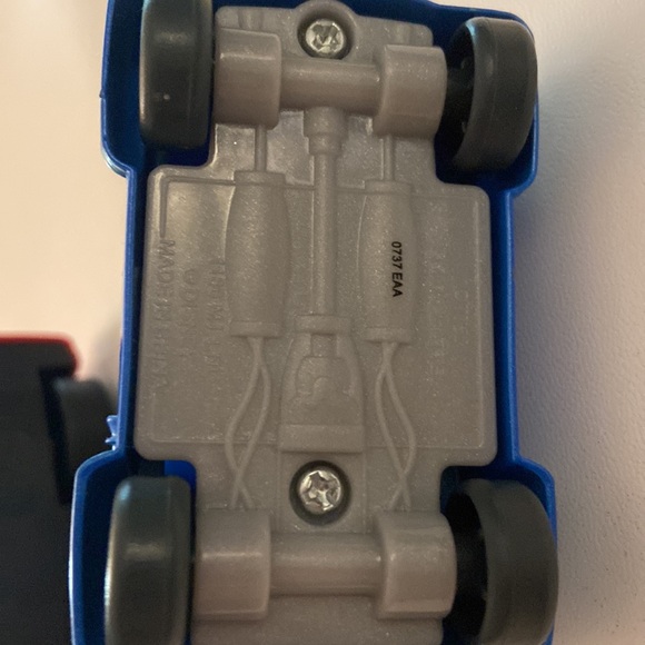 Mattel Disney 2016 Donald Boat car with Mickey car - Picture 3 of 6